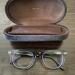 Tom Ford 5820-B eyeglasses